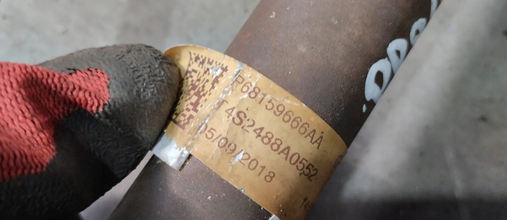 Приводной вал правая перед dodge ram promaster 3.6 2014-2021r 68159666aa в Украине