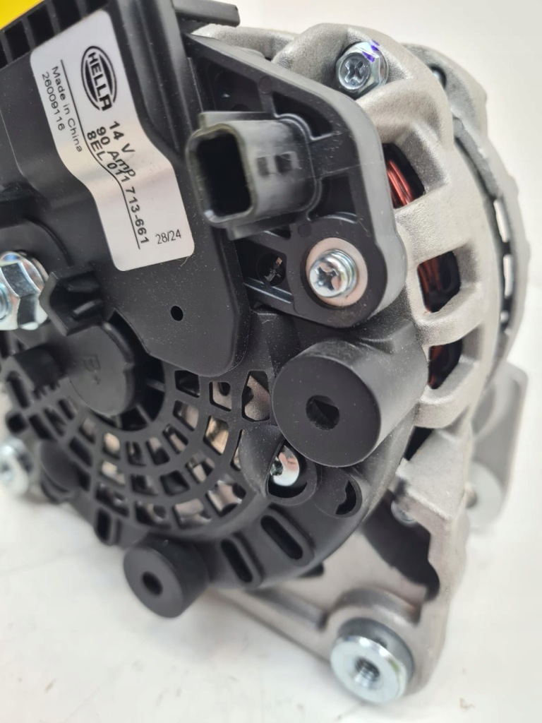Генератор hella 8el 011 713-661 dacia renault smart 14v 90a ø49mm Оригінал