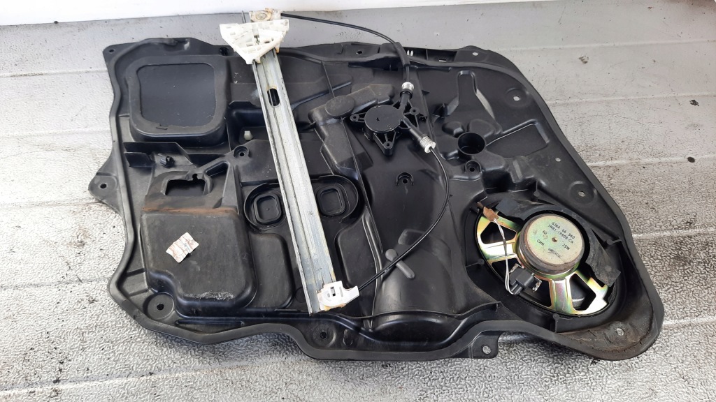 фото №2, Подъемник правый перед mazda 3 93r 1.6citd