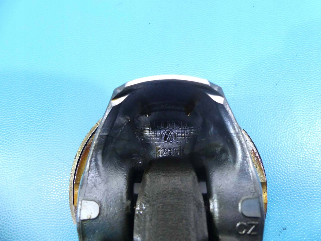 фото №5, Поршень 1295 шатун audi a3 8p 1.8 tfsi двигатель bzb