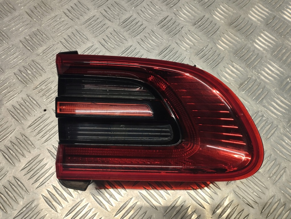 фото №8, Porsche macan лампа левая задняя w крышка 95b945093f