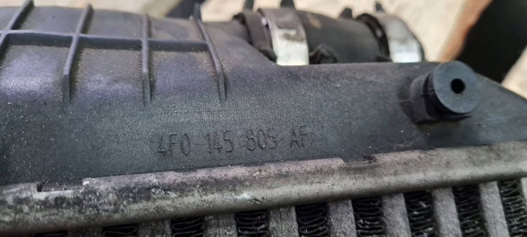 A6 c6 рестайлинг  радиатор интеркулер левая левый перед 3.0 tdi 4f0145805af с Разборки