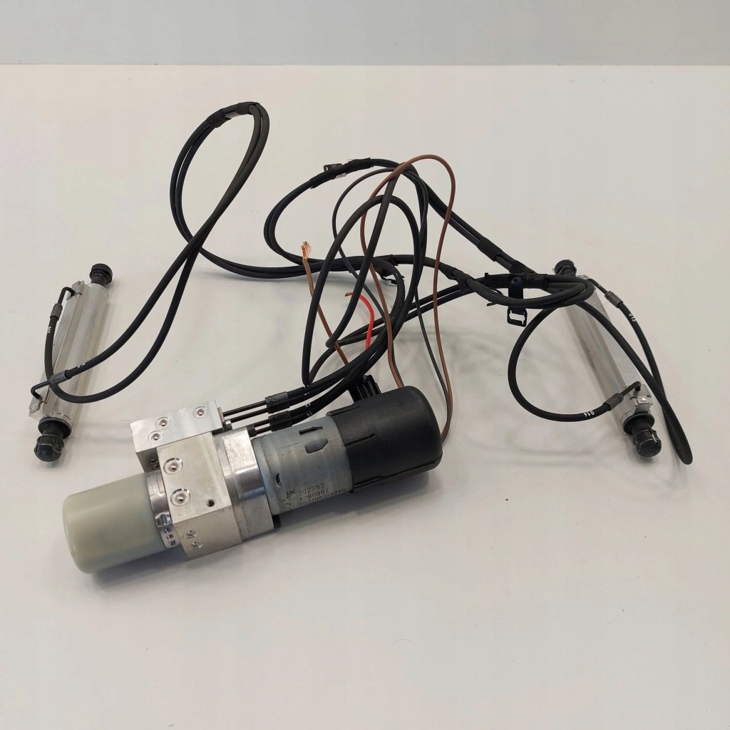 фото №2, 2012 mini cooper coupe r58 клапан складывания крыша 7322027