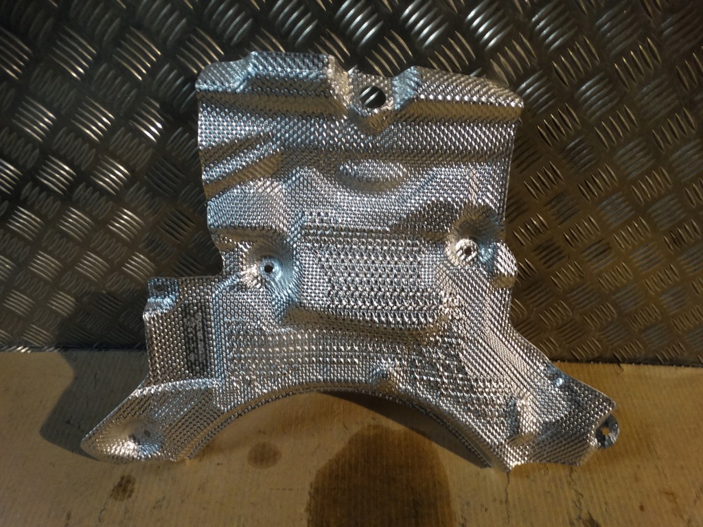 фото №1, Захист теплова відсік двигуна mercedes w223 1