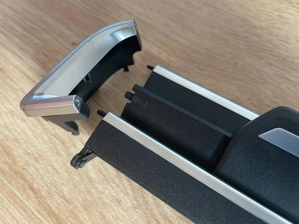 фото №8, Вентиляционная решётка левая передняя хром 9458531 do bmw x5 g05 x6 g06 x7 g07