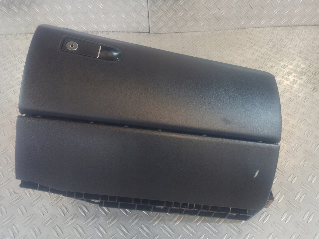 Купить Mercedes cls w218 14-18 бардачок пассажира