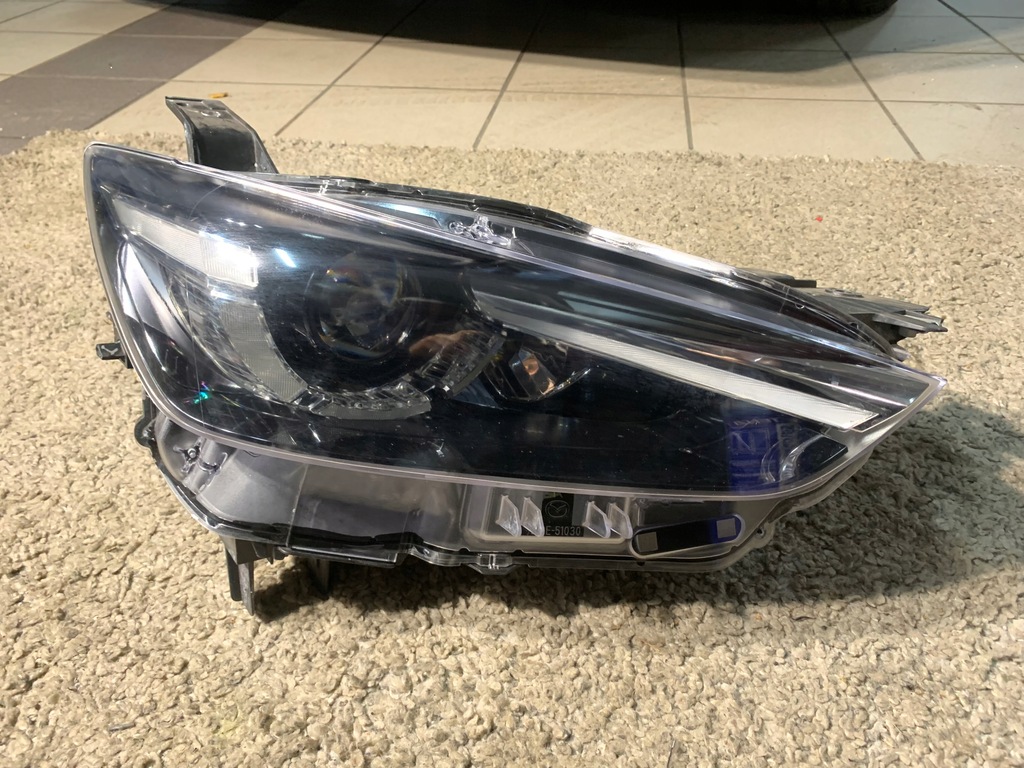 фото №1, Mazda cx-3 full led права