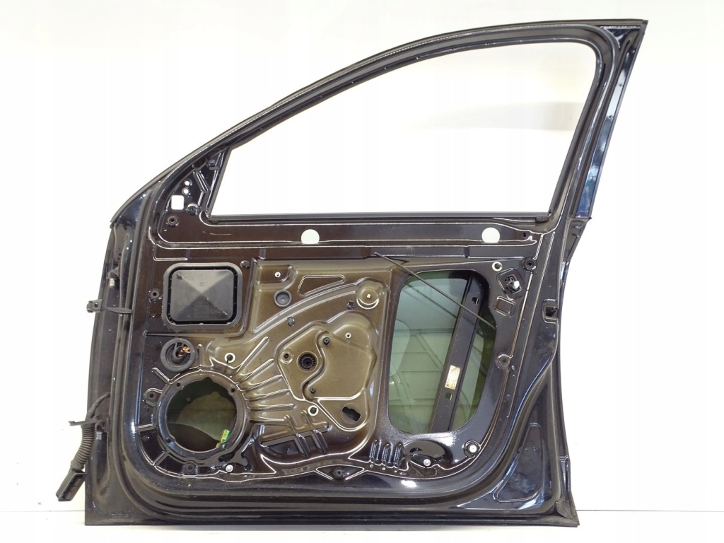 Дверь правый перед правое передние skoda octavia iii 5e lf9r Цена