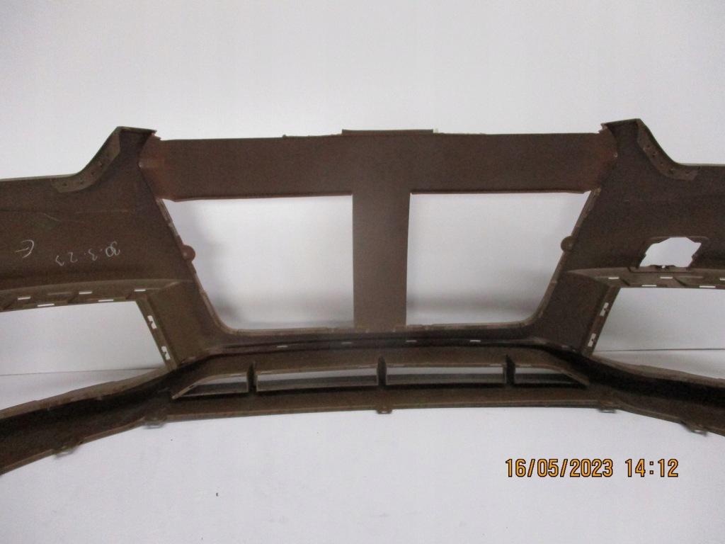Бампер audi a5 8t0 8t0807437al передній голий Зі Шроту