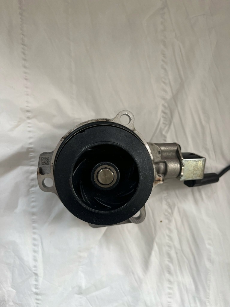 фото №4, Насос води 010157801 skoda octavia volkswagen