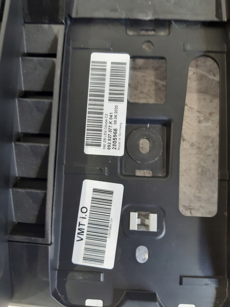 фото №8, Porsche 911 992 19- nowa кришка багажника жалюзі впуск задня