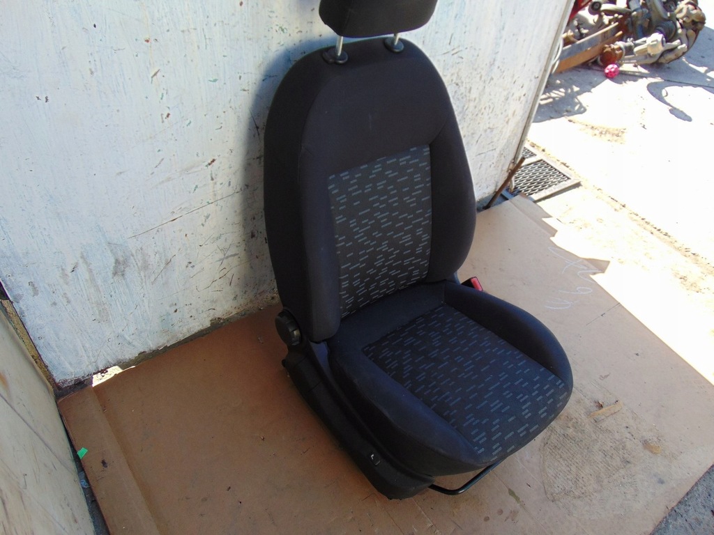 фото №6, Сиденье правый перед пассажира подогреваемый doblo ii combo d europa