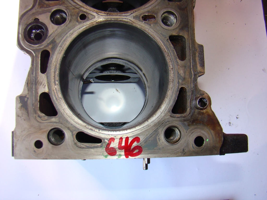 фото №12, Блок двигуна sprinter 906 om 646 2.2 cdi r6460110801 легкий подряпини