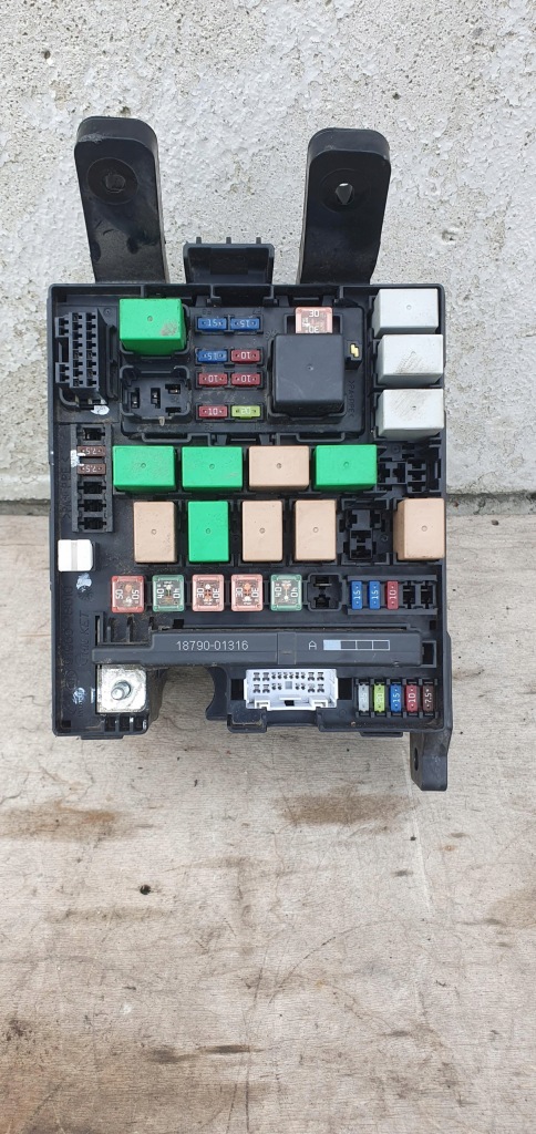 фото №1, Коробка предохранителей kia sportage iii 919502s010