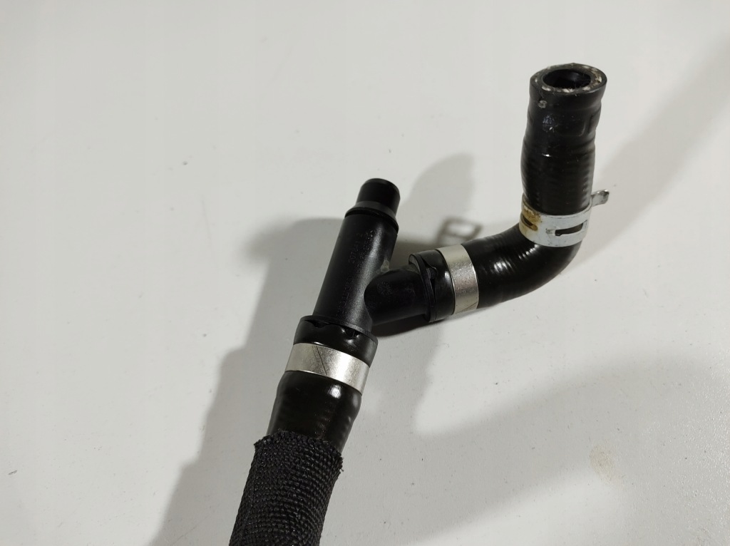 фото №8, Volvo v40 1.5 t3 12r- труба шланг воды 31686817