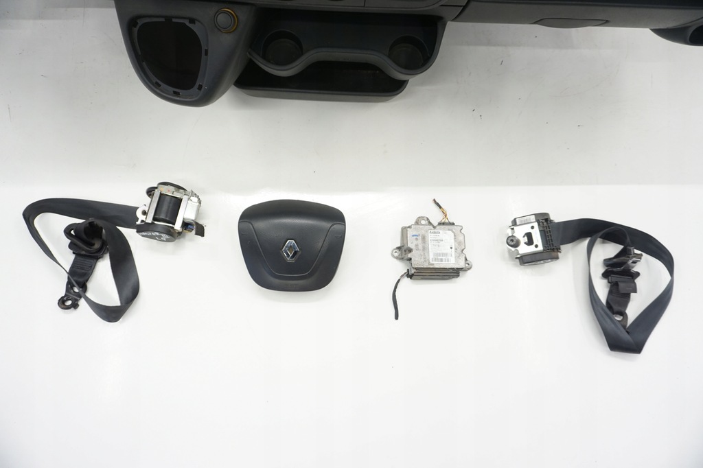 фото №8, Renault master iii 10r приборная панель приборная подушка безопасности