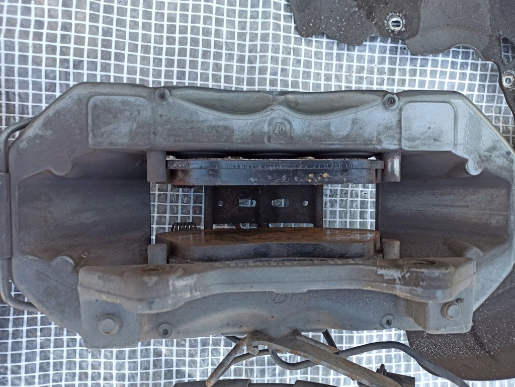 фото №16, Audi a8 s8 w12 d3 тормоза brembo kpl перед задняя ceramika тормозные диски суппорты