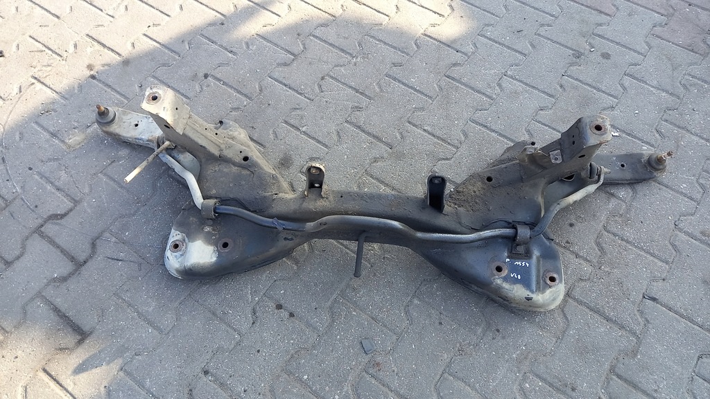 фото №1, Подрамник перед volvo v40 02r