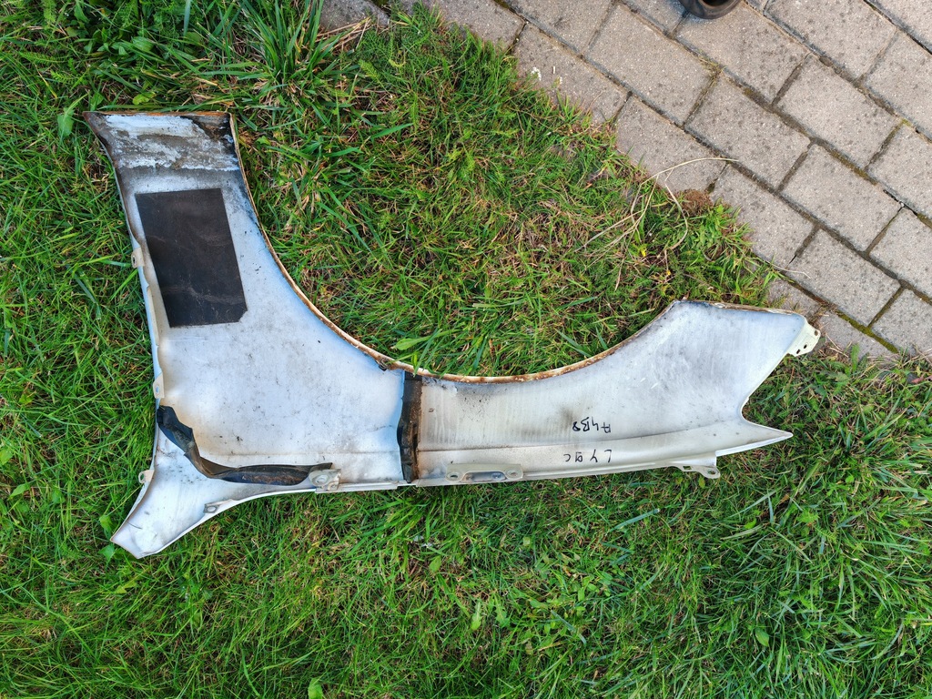 фото №12, Kompletny перед audi a4 b8 капот бампер ксенон pas 2.0 2.7 tdi ly9c europa