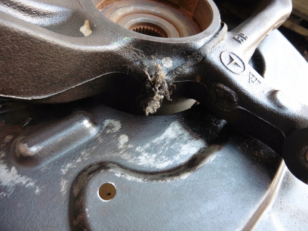 Поворотный кулак ступица правый перед mercedes ml gl w164 x164 4,6 Недорого