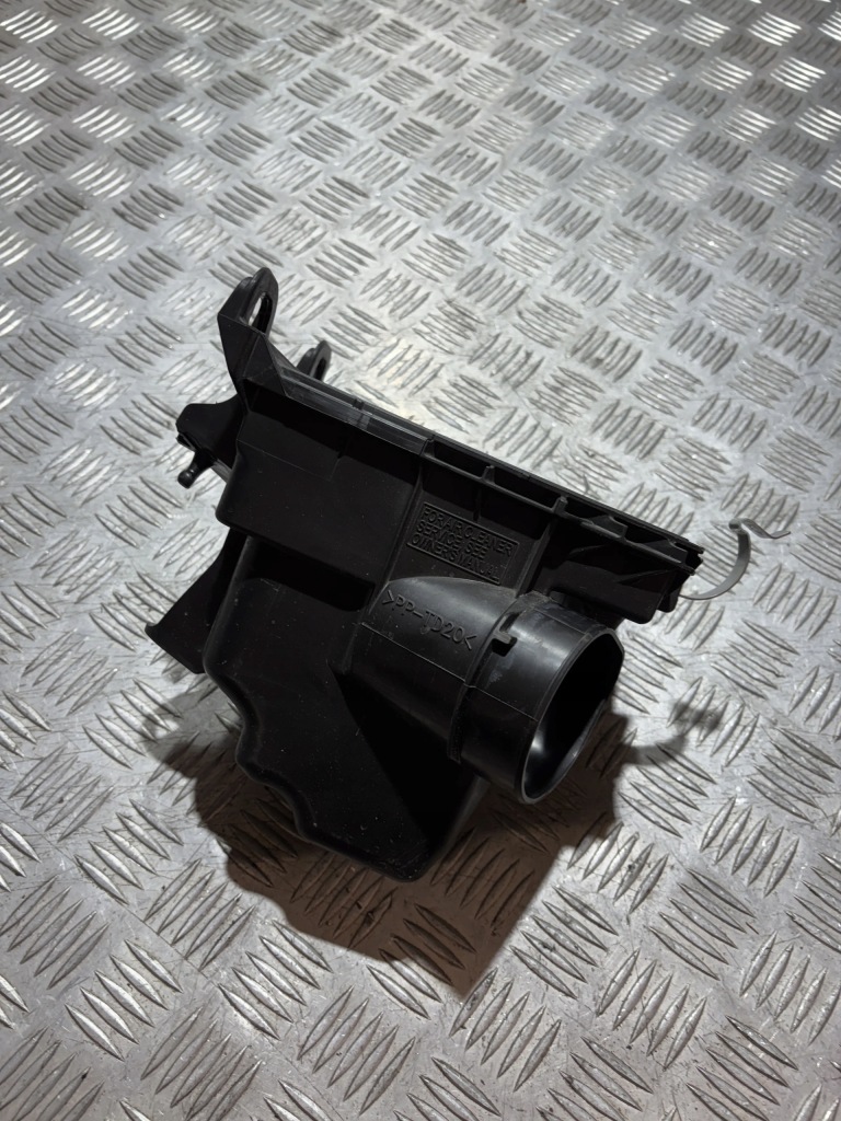 фото №1, Основа корпус фільтра повітря toyota yaris cross 21- 1.5 hybrid