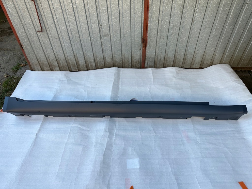 фото №1, Bmw 7 f01 накладка поріг поріг правий новий 7225838