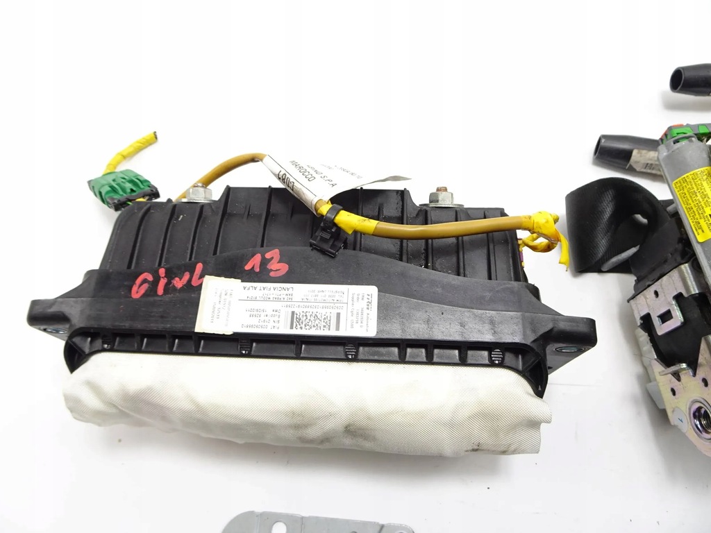 фото №13, Подушки безопасности ремни подушка безопасности kpl. alfa romeo giulietta