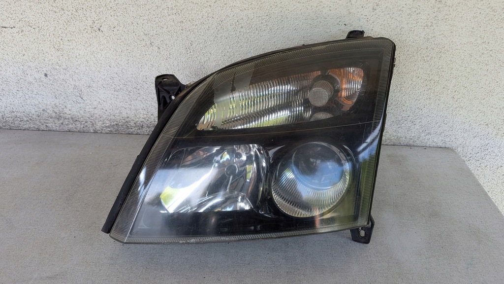 фото №1, Лампа передняя перед левая opel vectra c тонированная