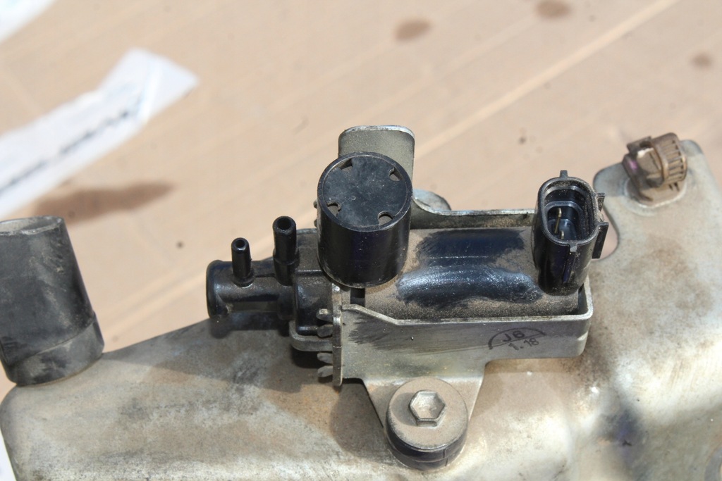 фото №8, Клапан вакуумa управление турбины yaris ii auris i 1.4 d4d 25819-33030