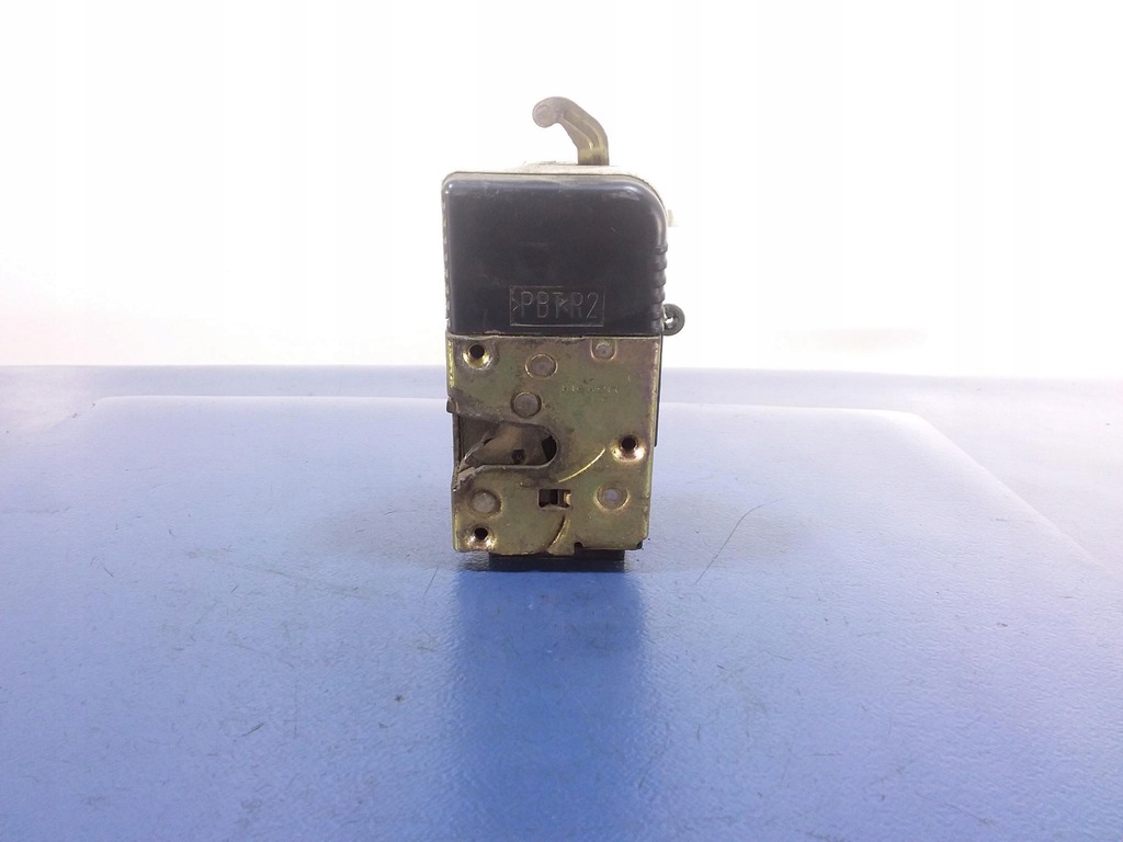 фото №1, Ulysse ii 807 c8 замок дверь перед правый 9 pin