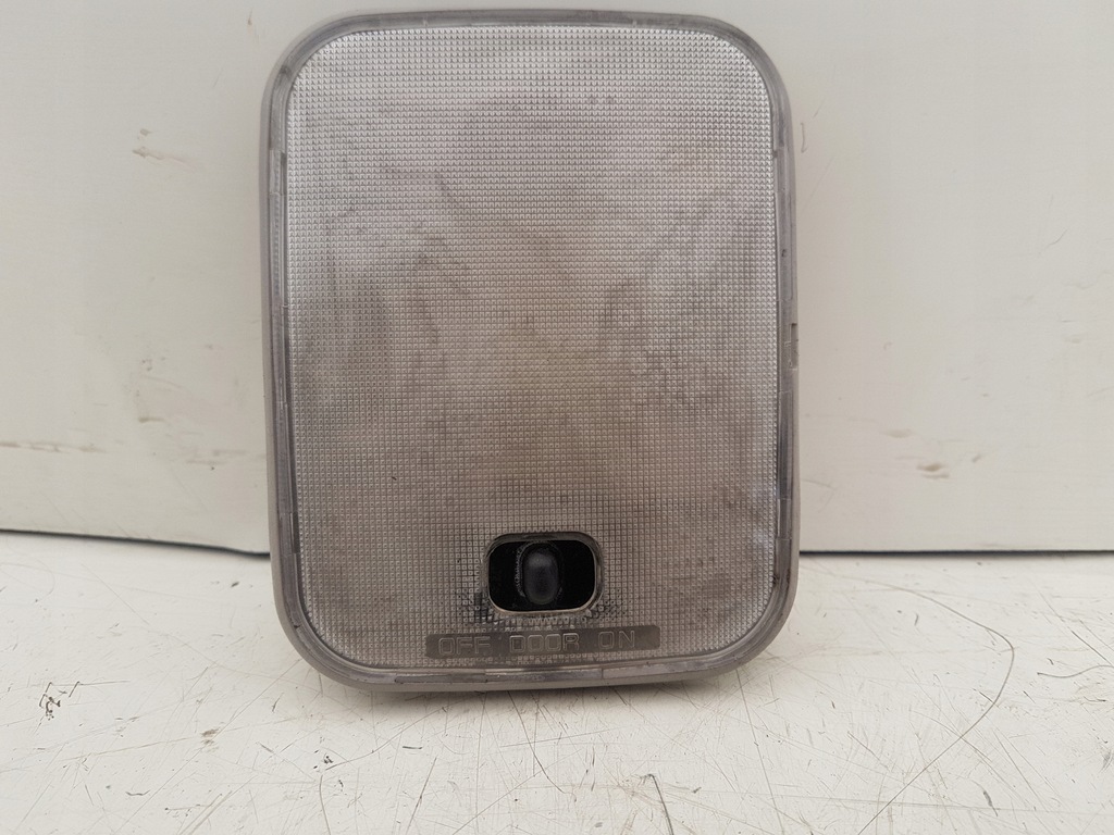 фото №1, Лампа освещение салона mazda premacy 2001r eu