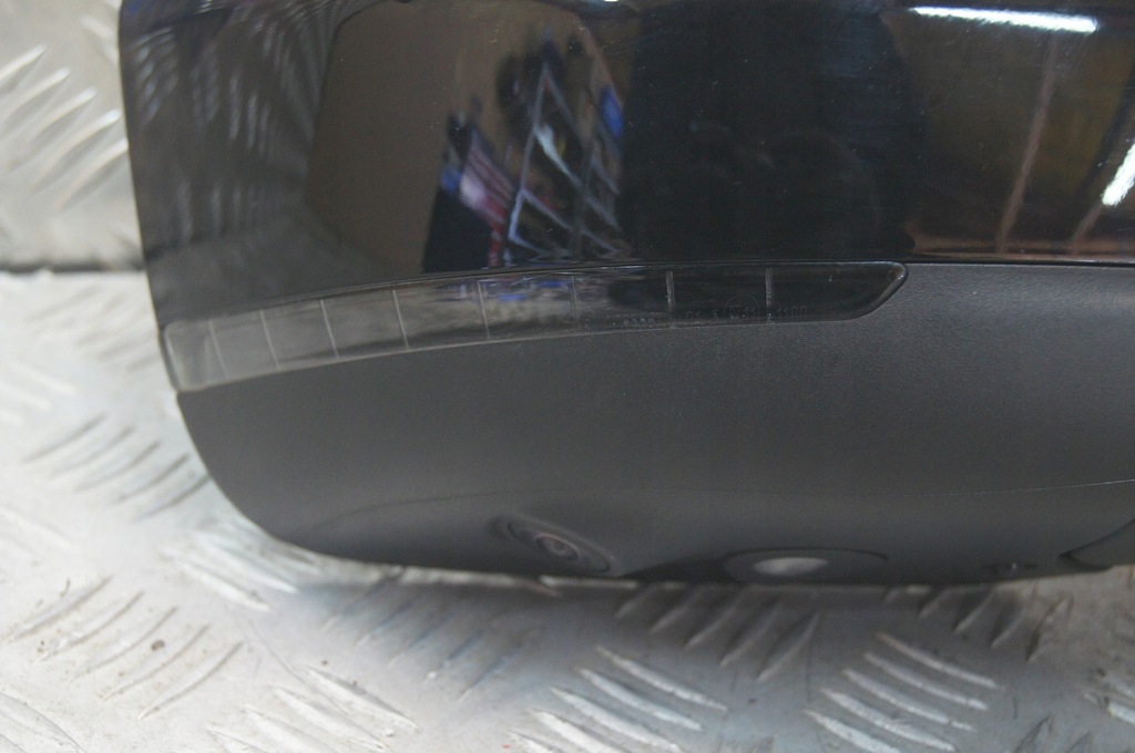 фото №7, Maserati levante дзеркало праве 9+9+2