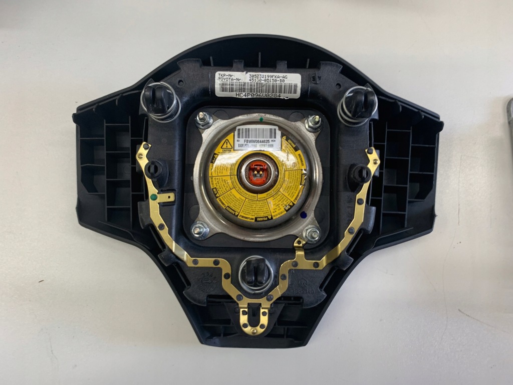 фото №7, Toyota yaris ii консоль подушка безопасности подушки безопасности ремни kompl