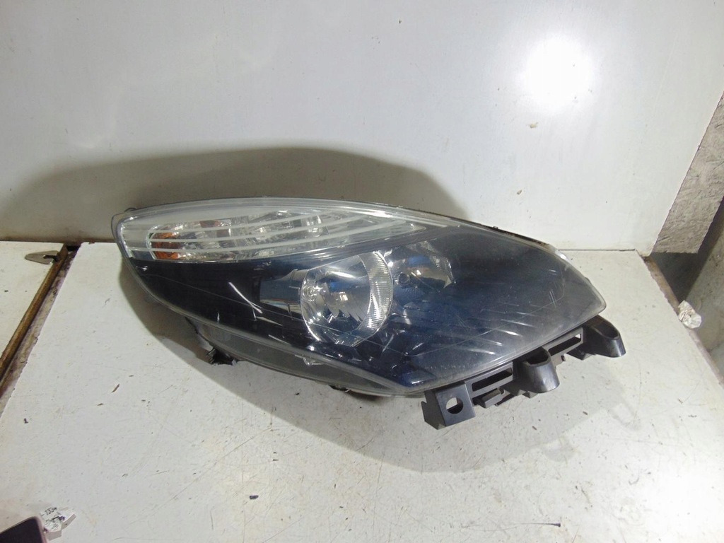 фото №1, Лампа правий перед renault scenic iii 260100023r