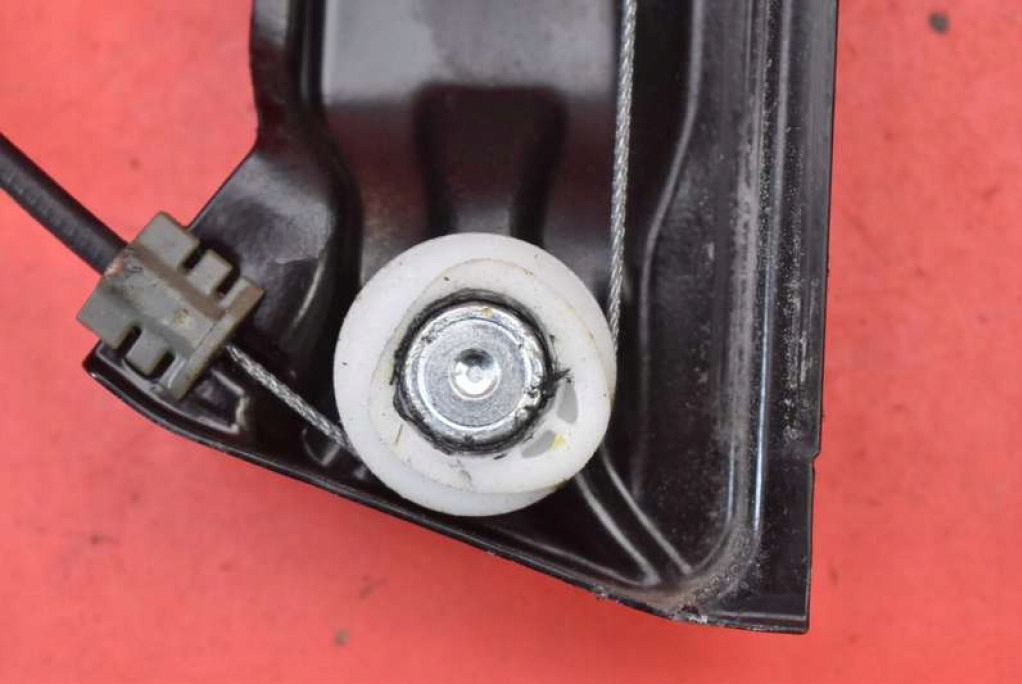 Подъемник стекло левый перед европа  13406673 opel astra 5 v k 15-20 Киев