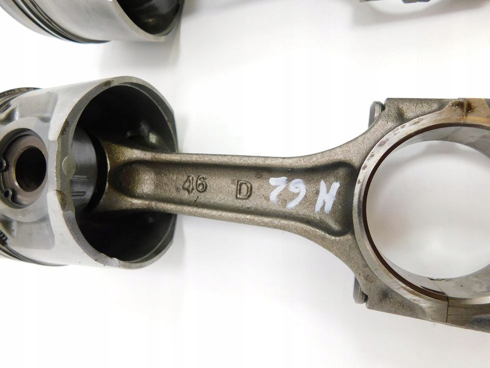 Поршень шатун mitsubishi l-200 pajero 3 2.5 td sport 4d56 01-07r Цена