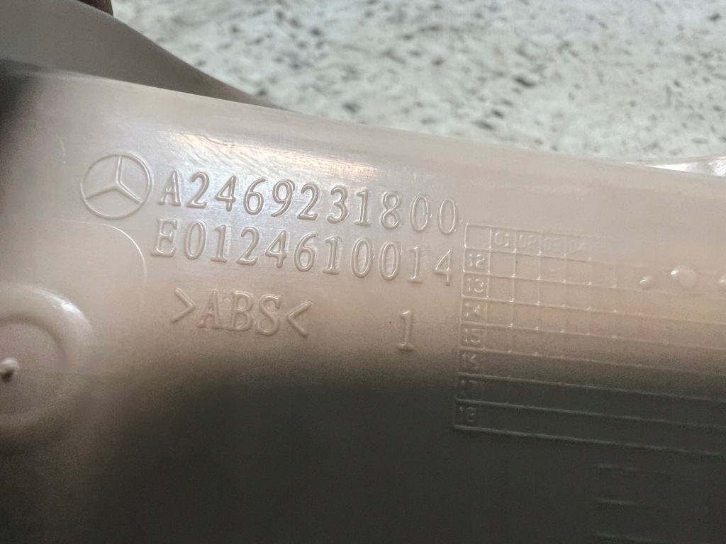 фото №3, Mercedes klasa b w246 заглушка isofix сидіння