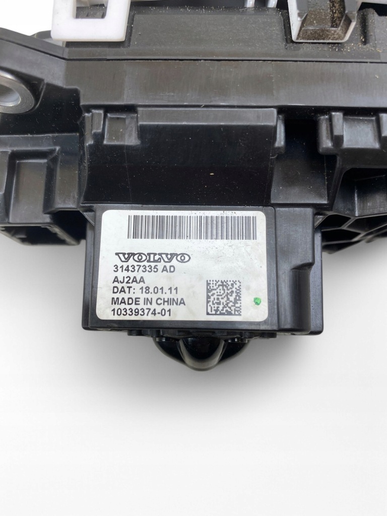 фото №10, Volvo xc40 2019 домкрат переключения передач / верхний