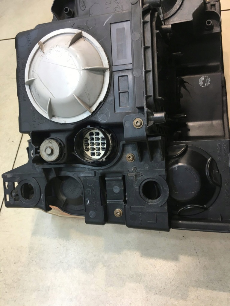 фото №7, Лампа левый перед discovery iii xbc001072