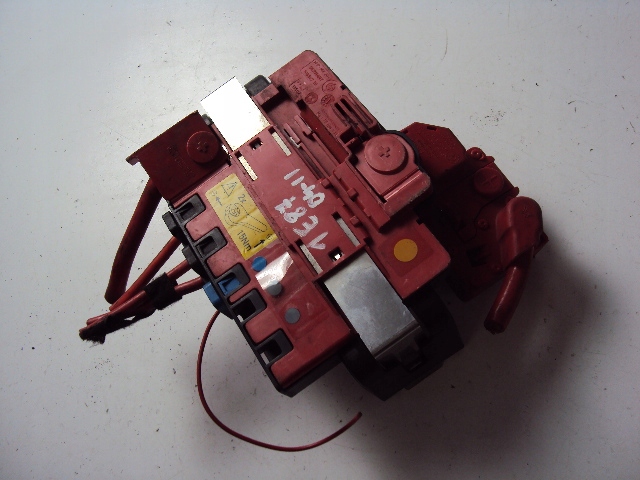 фото №1, Клемма распределитель напряжения bmw serii 1 e87 04-11