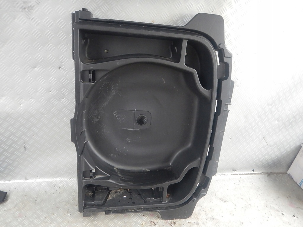 фото №1, Volvo c30 поддон багажника бардачок защита