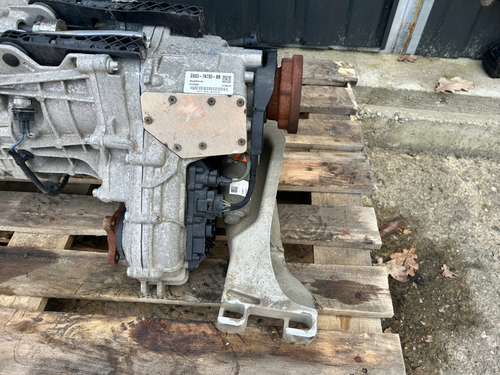 фото №1, Jaguar f-pace r-sport 16r 204dtd 180ps редуктор gx53-7k780-bb