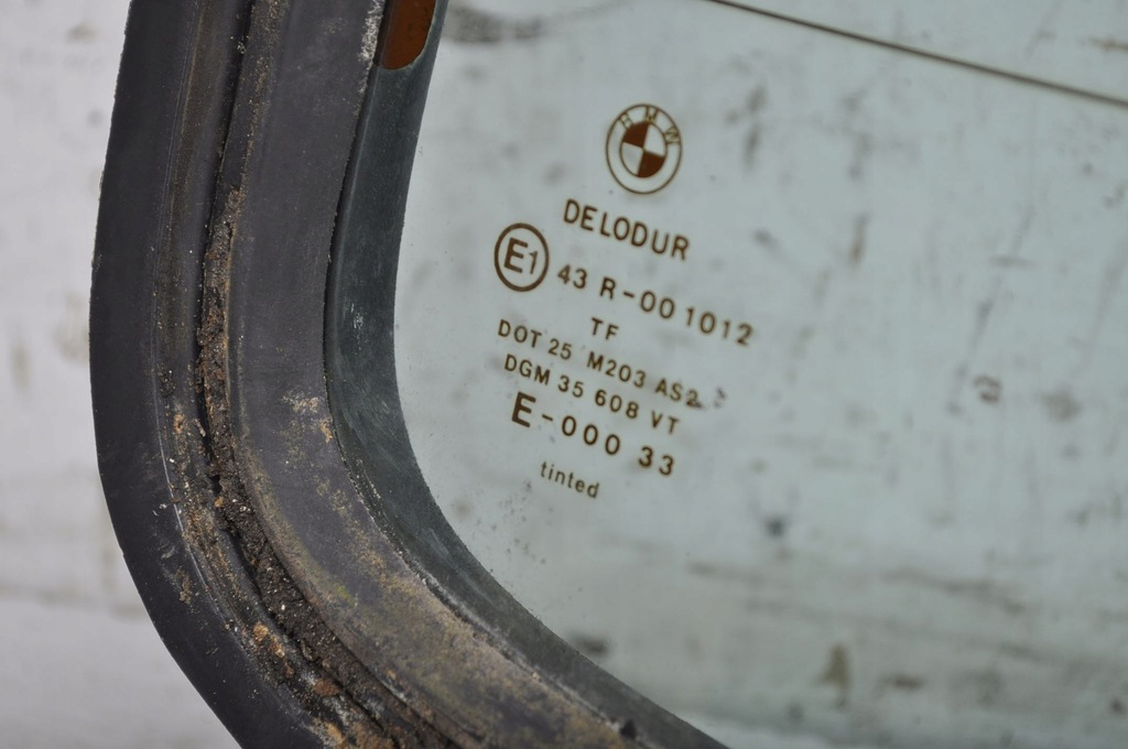 фото №6, Bmw e24 стекло задняя задняя крышки