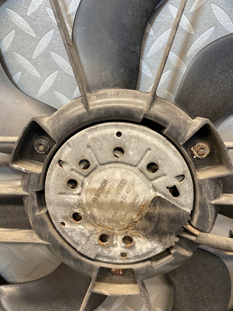 Вентилятор радіатора води astra iv j 2.0 широкий Недорого