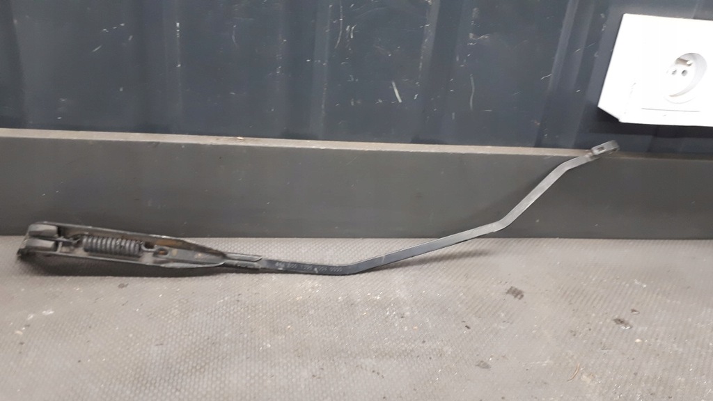 фото №10, 0001395v004 рычаг дворники правое smart fortwo