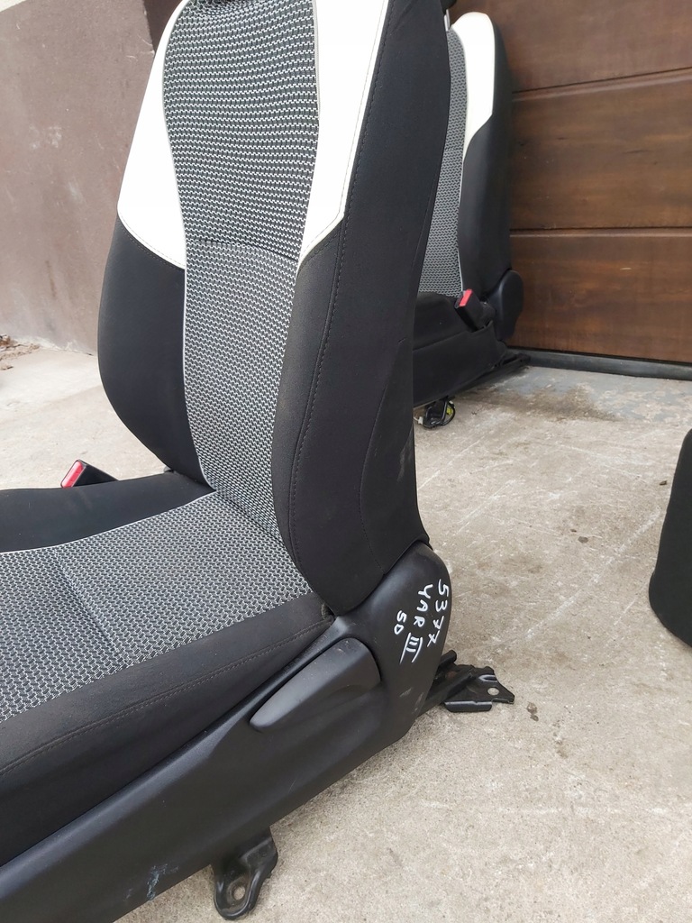 фото №6, Toyota yaris iii сиденье левый правый перед заднее сиденье задняя