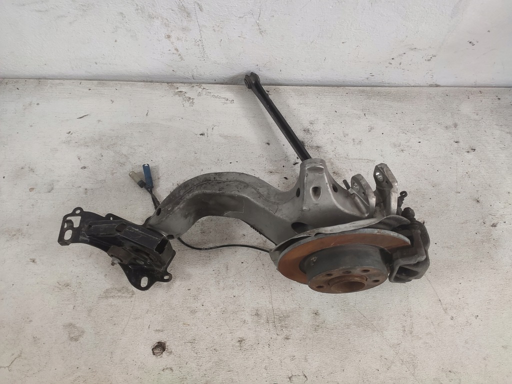 фото №1, Mini countryman r60 поворотный кулак ступица задняя правая