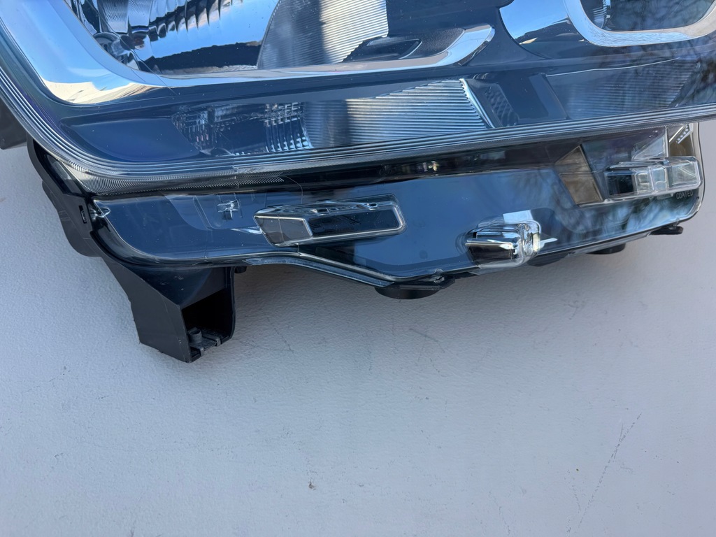 фото №11, Toyota proace city 19r- лампа права передня правий перед 9835780580