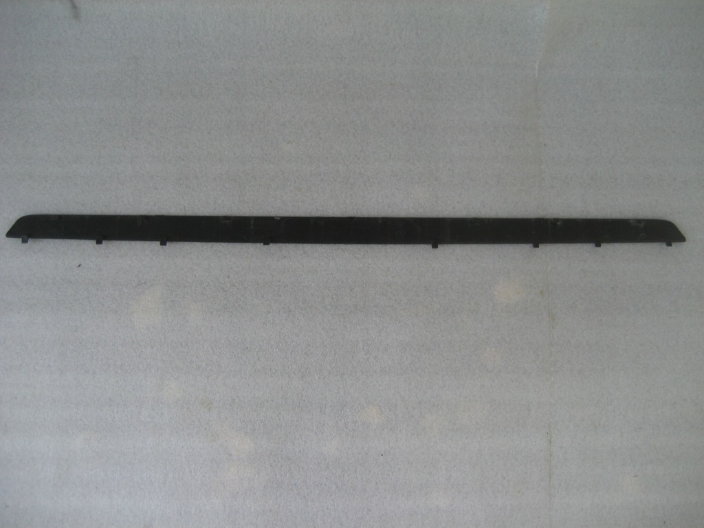 фото №1, Porsche cayenne 9y решётка бампера задняя 9y0807697