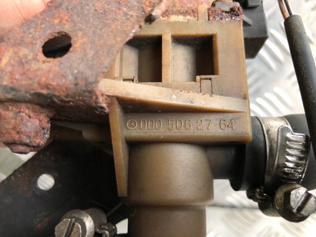 фото №4, Mercedes s w140 webasto клапан насос